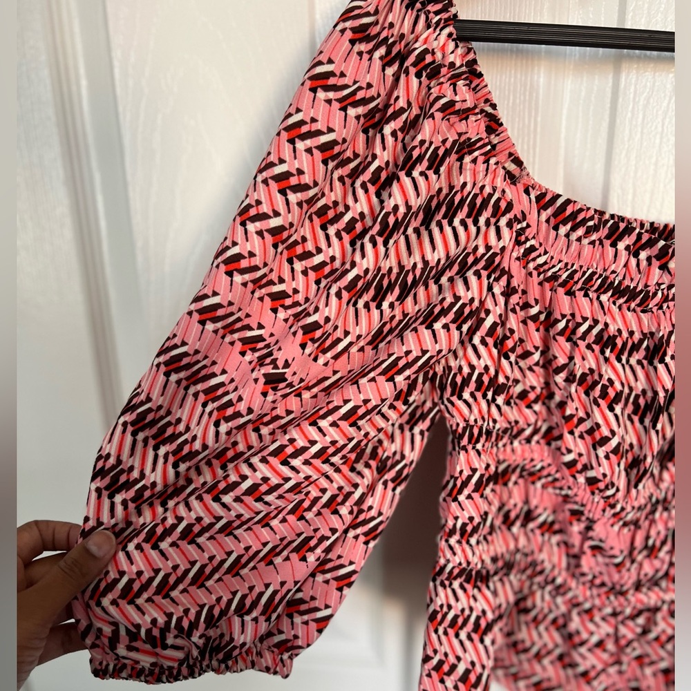 Open Edit Blouse - Picture 5 of 5